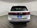 New 2025 Volkswagen Atlas Peak Edition SE image 5