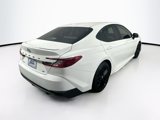 Used 2025 Toyota Camry SE image 5