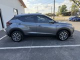 Used 2022 Nissan Kicks SV image 4