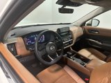 Used 2024 Nissan Pathfinder Platinum image 3