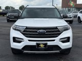 Used 2023 Ford Explorer XLT image 3