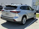 Used 2024 Toyota Highlander Limited image 4