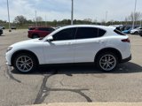 Used 2019 Alfa Romeo Stelvio AWD image 2