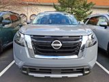 New 2025 Nissan Pathfinder Platinum image 2