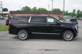 New 2025 GMC Yukon XL Denali w/ Denali Reserve Package image 2