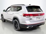 New 2025 Volkswagen Atlas SE image 3