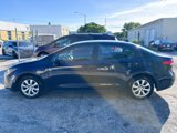 Used 2021 Toyota Corolla LE image 4