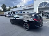 New 2026 Chrysler Pacifica Limited image 2