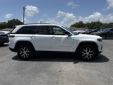 Used 2024 Jeep Grand Cherokee Limited image 6