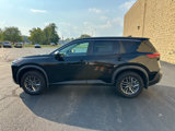 Used 2022 Nissan Rogue S image 2