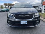 New 2025 Chrysler Pacifica Select image 3