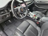 Used 2024 Porsche Macan image 4
