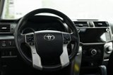 Used 2017 Toyota 4Runner SR5 Premium image 2