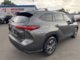 Used 2021 Toyota Highlander XLE image 4