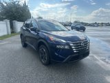 Used 2025 Nissan Rogue SV image 3