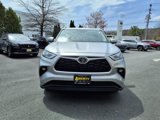 Used 2022 Toyota Highlander XLE image 2