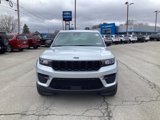 New 2025 Jeep Grand Cherokee Altitude image 2