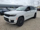 New 2025 Jeep Grand Cherokee L Summit image 3