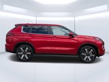 New 2025 Mitsubishi Outlander SE image 3