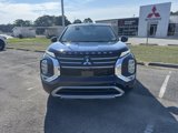 New 2025 Mitsubishi Outlander SE image 2