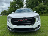 Used 2024 GMC Terrain SLE image 2