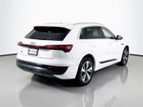 Used 2024 Audi Q8 e-tron Premium image 5