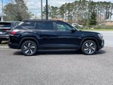 New 2025 Volkswagen Atlas SE image 2