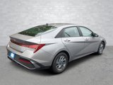 Used 2024 Hyundai Elantra SEL image 3
