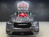 Used 2023 Chrysler Pacifica Touring-L image 6