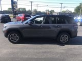 Used 2023 Jeep Grand Cherokee Trailhawk image 2