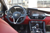 Used 2019 Alfa Romeo Giulia image 2