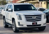 Used 2018 Cadillac Escalade Luxury image 3