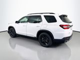 New 2025 Honda Pilot Touring image 4