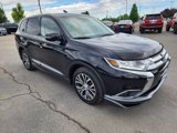 Used 2018 Mitsubishi Outlander SE image 3