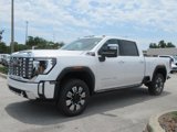 New 2025 GMC Sierra 2500 Denali w/ Denali Reserve Package image 3