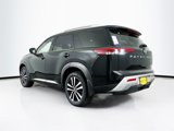 New 2025 Nissan Pathfinder Platinum image 5