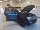 Used 2020 Jeep Grand Cherokee Laredo image 6