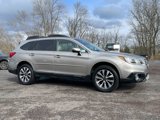 Used 2017 Subaru Outback 2.5i Limited image 2