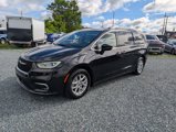 Used 2021 Chrysler Pacifica Touring-L image 2