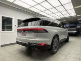 New 2025 Lincoln Aviator AWD image 5