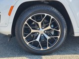 Certified 2022 Jeep Grand Cherokee Summit image 5