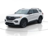 Used 2022 Ford Explorer XLT w/ Equipment Group 202A image 2