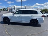 Used 2025 BMW X7 xDrive40i image 2