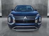 Used 2025 Mitsubishi Outlander SE image 2