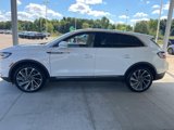 Used 2022 Lincoln Nautilus Reserve w/ Equipment Group 201A image 2