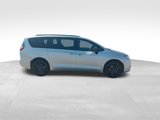 New 2026 Chrysler Pacifica Limited image 5