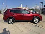Used 2018 Nissan Rogue SV image 4