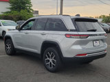 Used 2023 Jeep Grand Cherokee Limited image 4