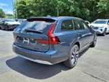 New 2026 Volvo V90 B6 Cross Country Ultra image 3