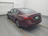 Used 2024 Nissan Altima 2.5 SV image 5